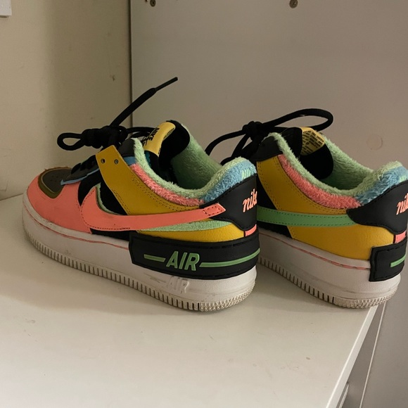 Air Force 1, black with neon colors - Picture 3 of 3